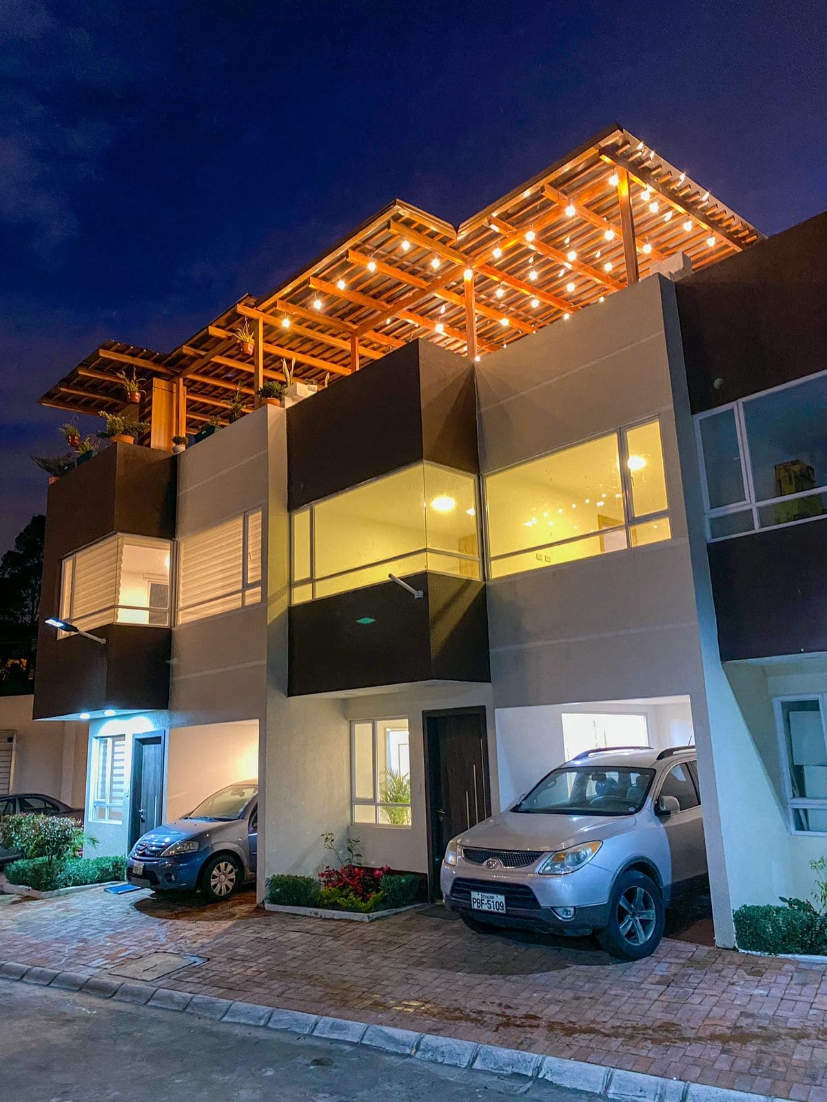 casa de venta en quito jardines constructora inmobiliaria inversiones departamentos en quito nocturnas